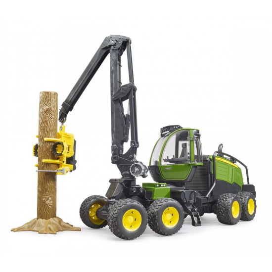 Harwester John Deere 1270G z konarem drzewa