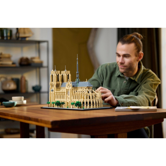Klocki Architecture 21061 Notre-Dame w Paryżu