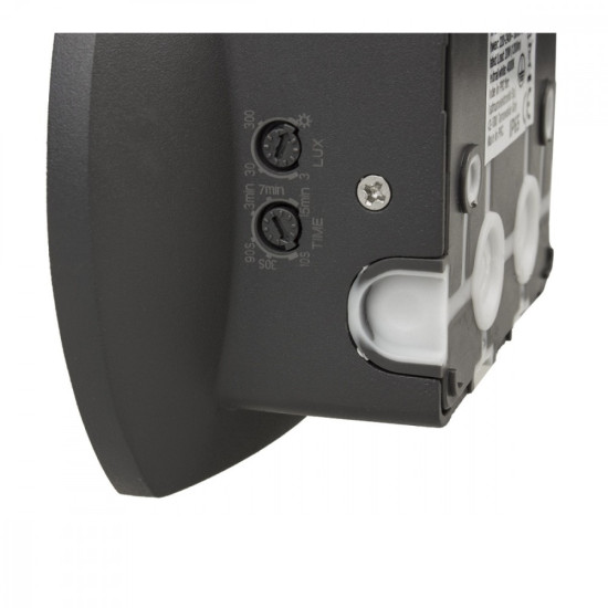Ścienna lampa LED z czujnikim PIR MCE366 