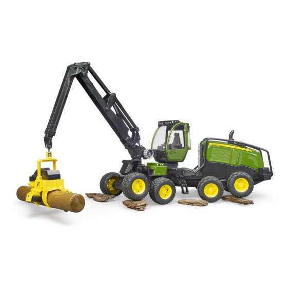 Harwester John Deere 1270G z konarem drzewa