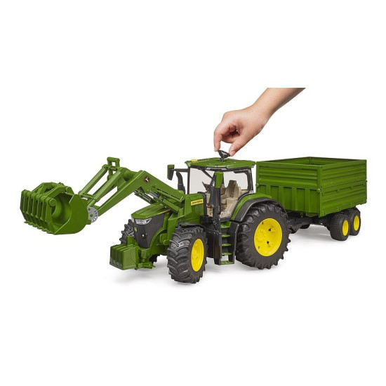Traktor John Deere 7R 350 z ładowaczem i przyczepą