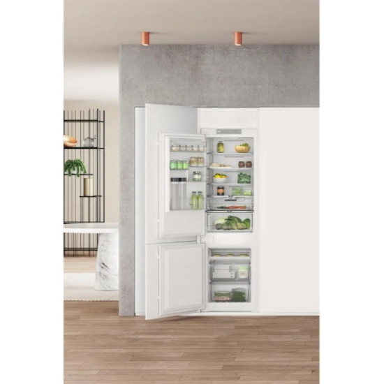 Chłodziarko-zamrażarka do zabudowy WHC18T322 