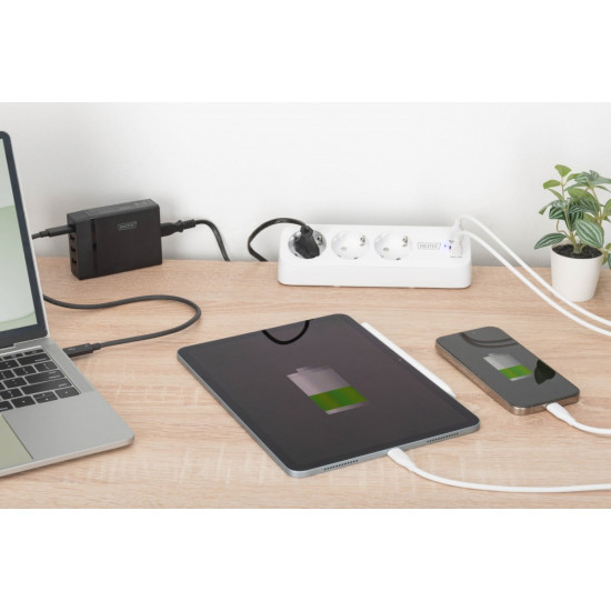 Listwa zasilająca biurkowa, 3 gniazda Schuko, 2x USB-A (2x 12W), 1x USB-C (30W) z zaciskiem na blat, kabel 1,5m, biała