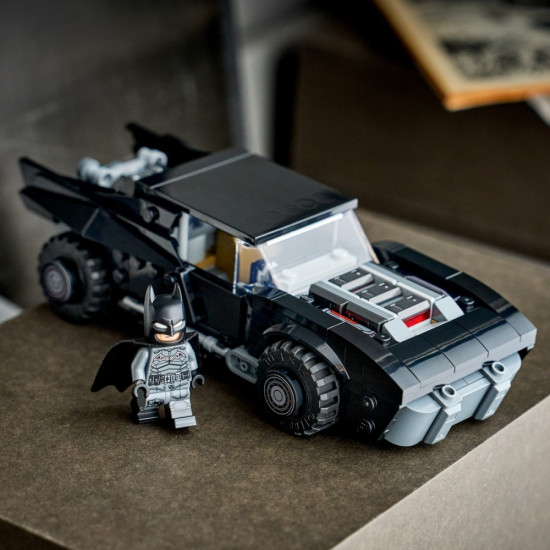 Klocki Super Heroes 76332 Batmobil z filmu Batman 