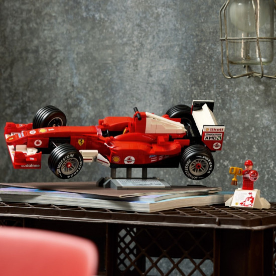 Klocki Icons 11375 Ferrari F2004 i Michael Schumacher 