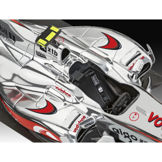 Model plastikowy Mclaren Mercedes MP4-25 L. Hamilton 