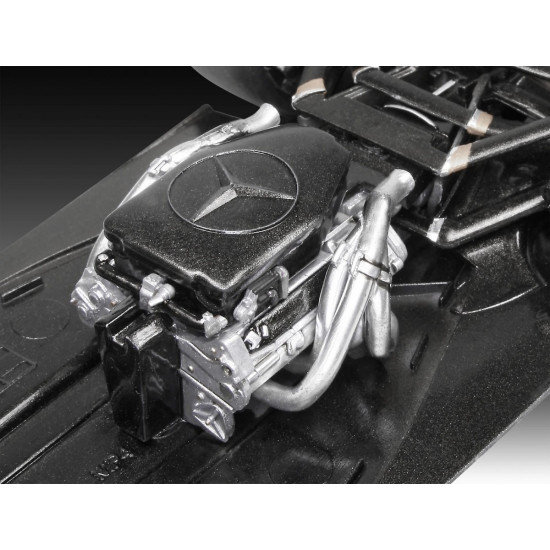 Model plastikowy Mclaren Mercedes MP4-25 L. Hamilton 