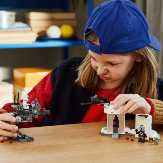 Klocki Star Wars 75444 Atak AT-RT