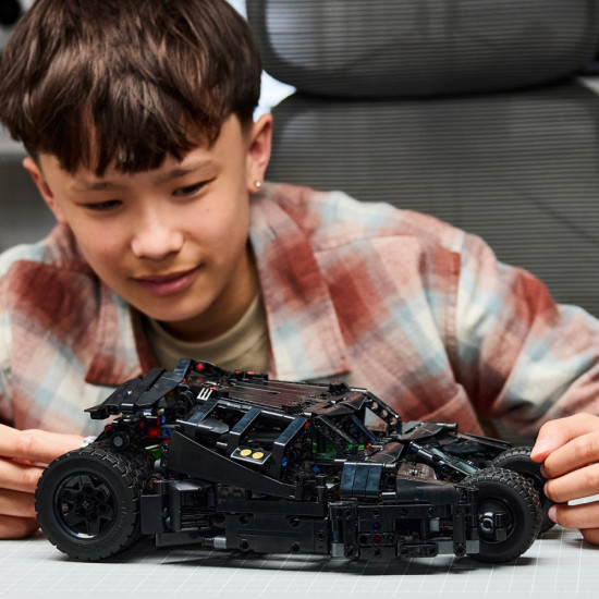 Klocki Technic 42239 Batmobil Tumbler