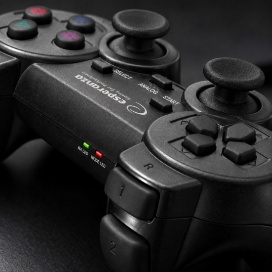 GAMEPAD BEZPRZEWODOWY 2.4GH PS3/PC GLADITOR